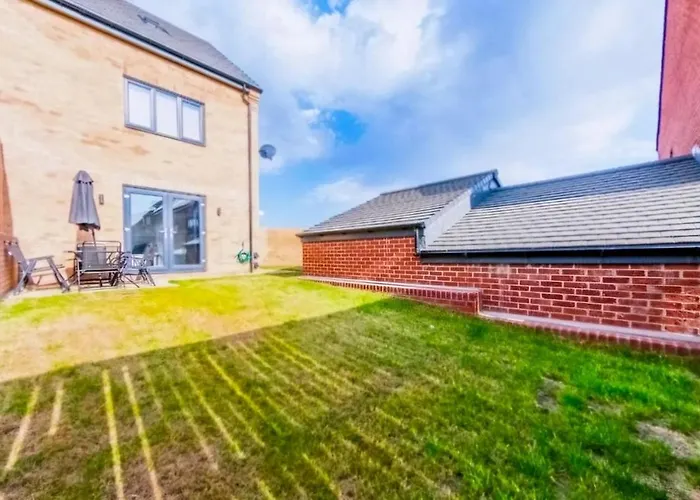 Spacious Townhouse For Contractors And Families *