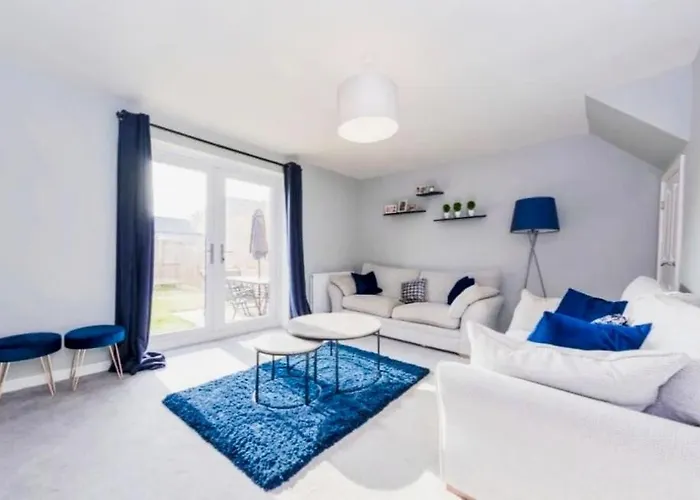 Spacious Townhouse For Contractors And Families Semesterbostad *